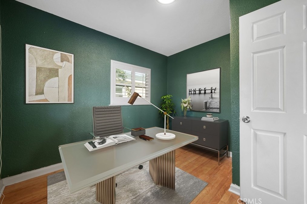 6188 Palm Ave, Riverside CA  92506-2022 exterior