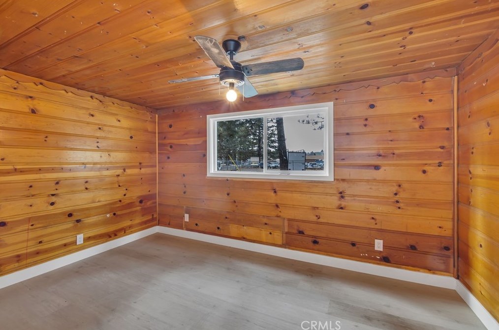 345 Country Clb Blvd, Big Bear City CA  92314-9048 exterior