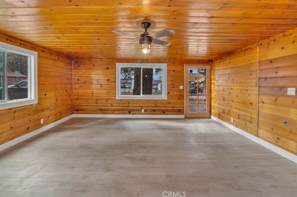 345 Country Clb Blvd, Big Bear City CA  92314-9048 exterior