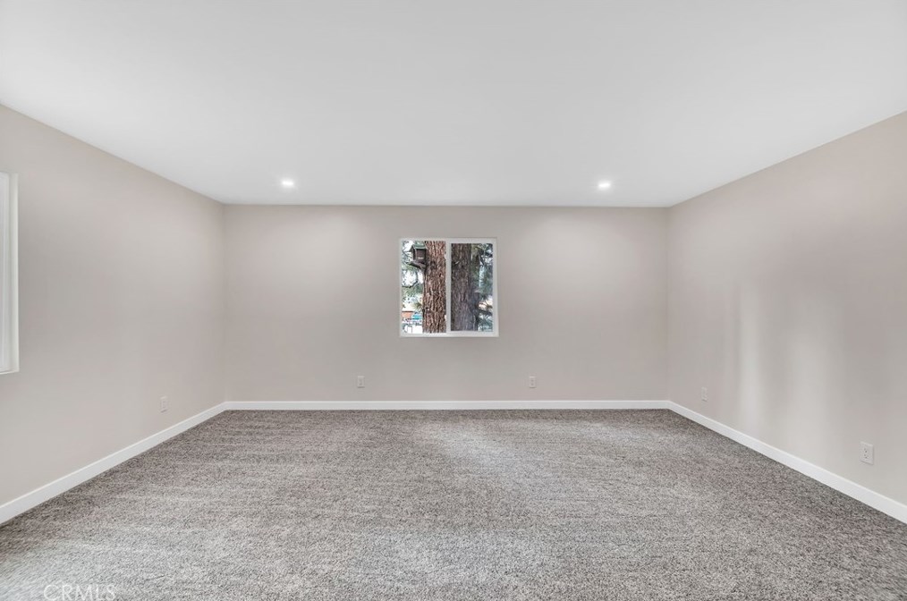 345 Country Clb Blvd, Big Bear City CA  92314-9048 exterior