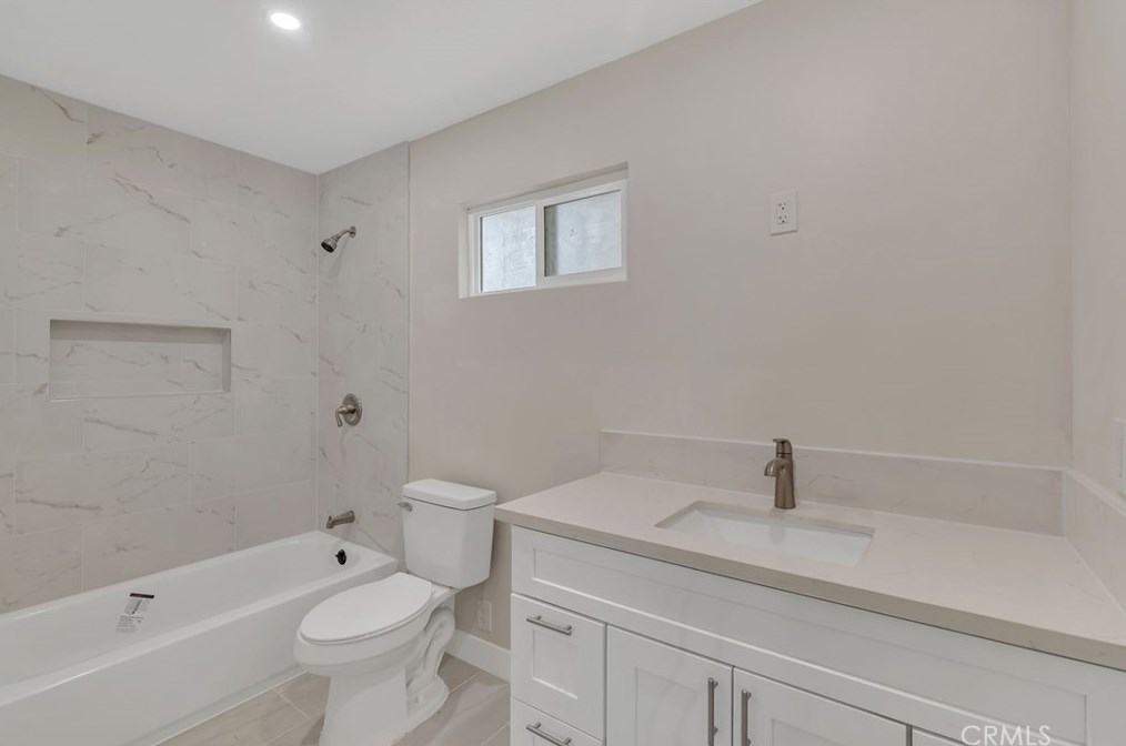 345 Country Clb Blvd, Big Bear City CA  92314-9048 exterior