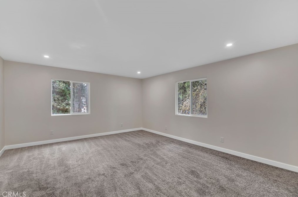 345 Country Clb Blvd, Big Bear City CA  92314-9048 exterior