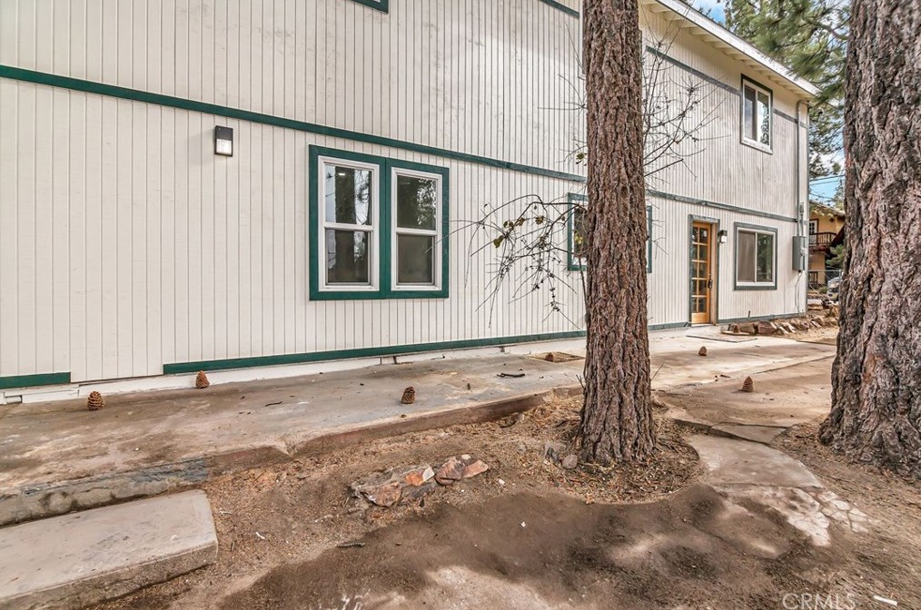 345 Country Clb Blvd, Big Bear City CA  92314-9048 exterior