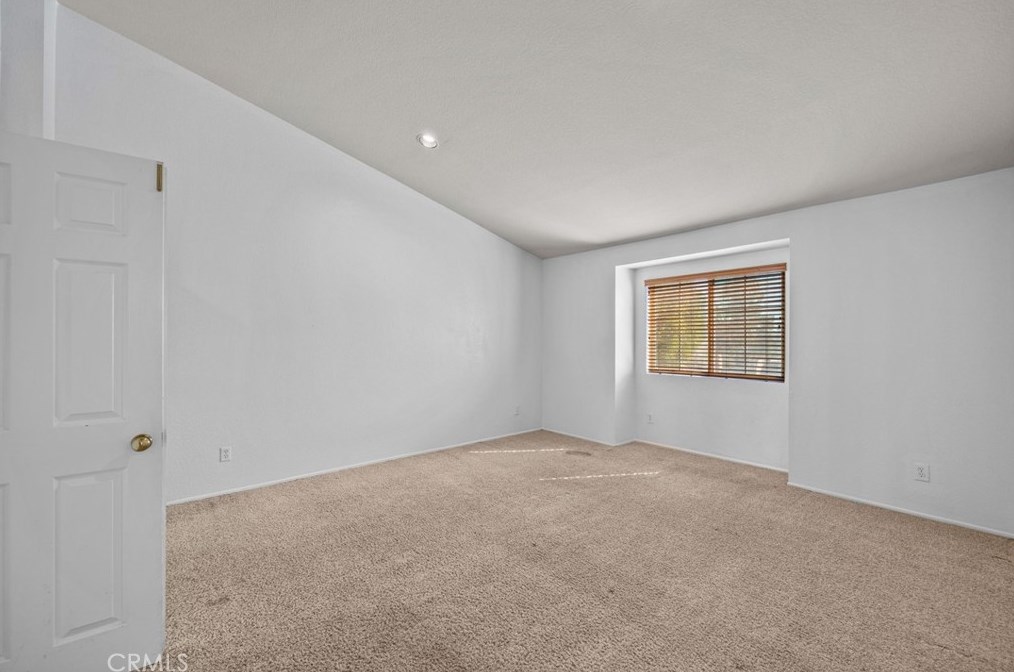 11233 Cadbury Dr, Riverside CA  92505-2268 exterior