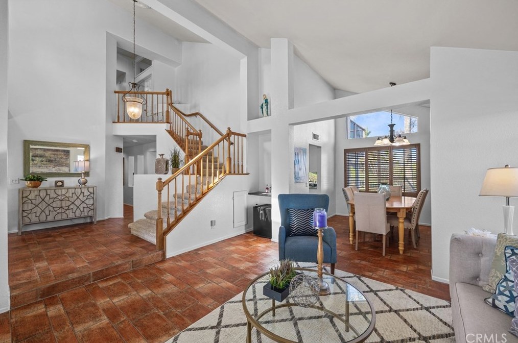 11233 Cadbury Dr, Riverside CA  92505-2268 exterior