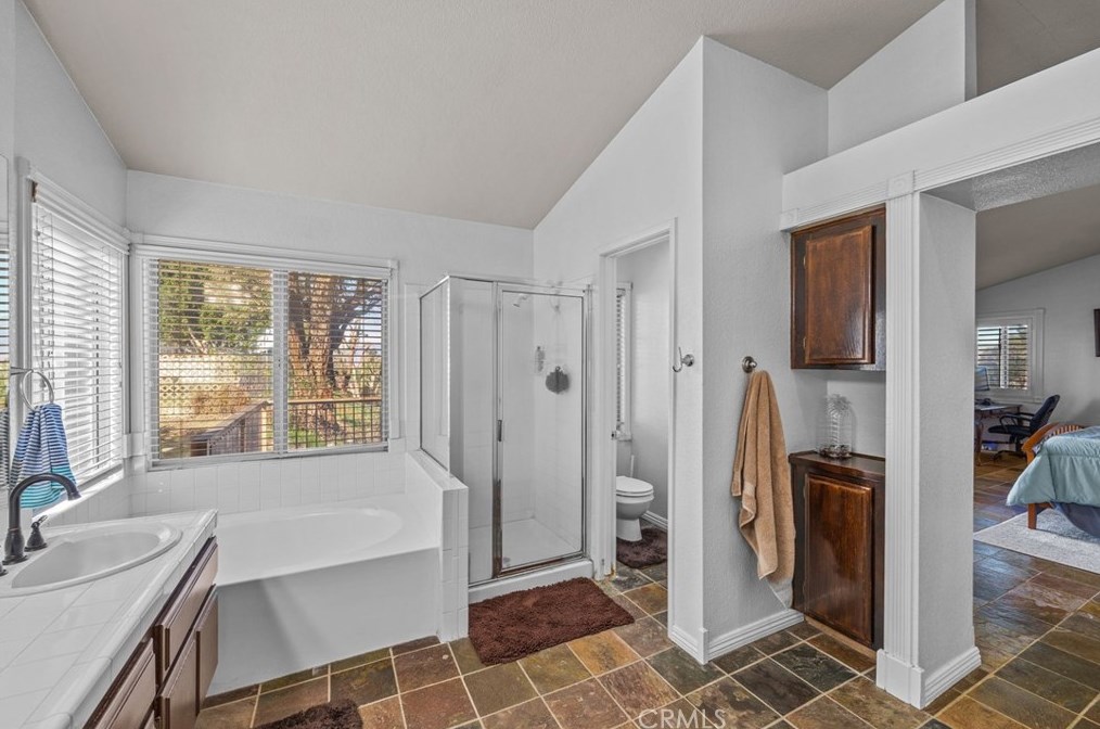 11233 Cadbury Dr, Riverside CA  92505-2268 exterior