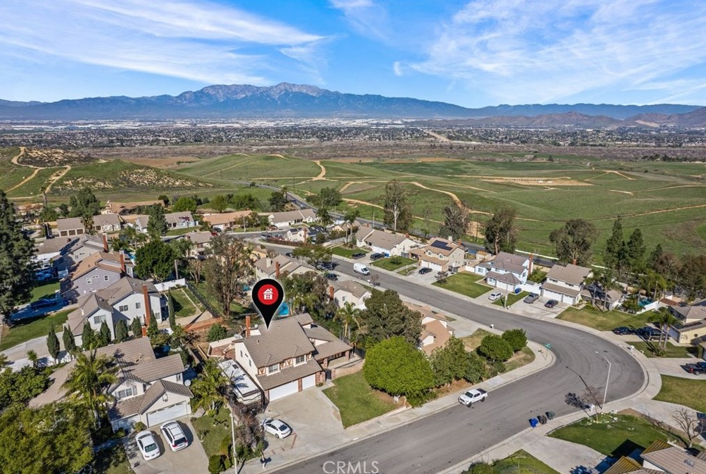 11233 Cadbury Dr, Riverside CA  92505-2268 exterior