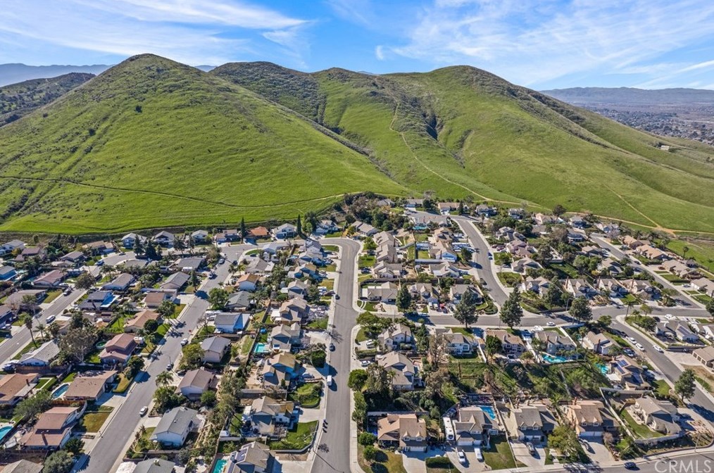 11233 Cadbury Dr, Riverside CA  92505-2268 exterior