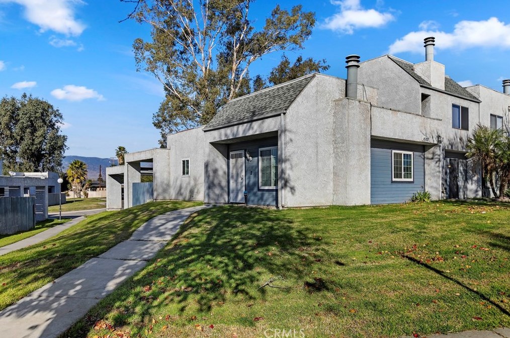 1520 Coulston St, San Bernardino CA  92408-3600 exterior