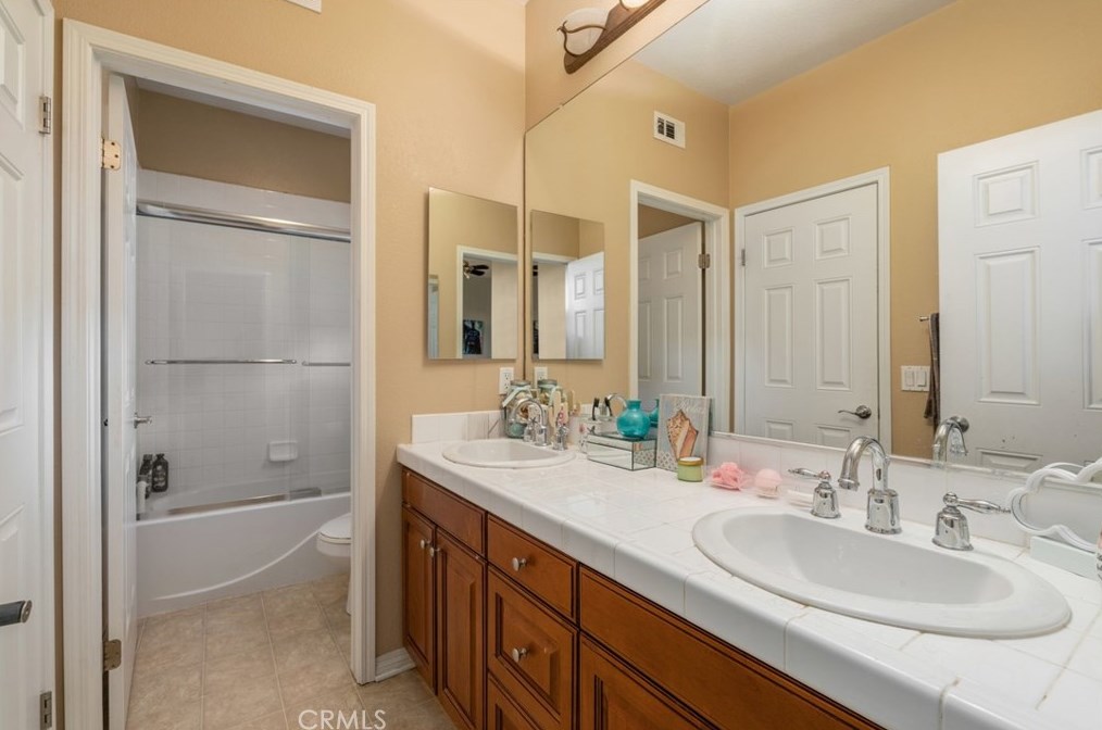 19644 Shadowbrook Way, Riverside CA  92508-6809 exterior