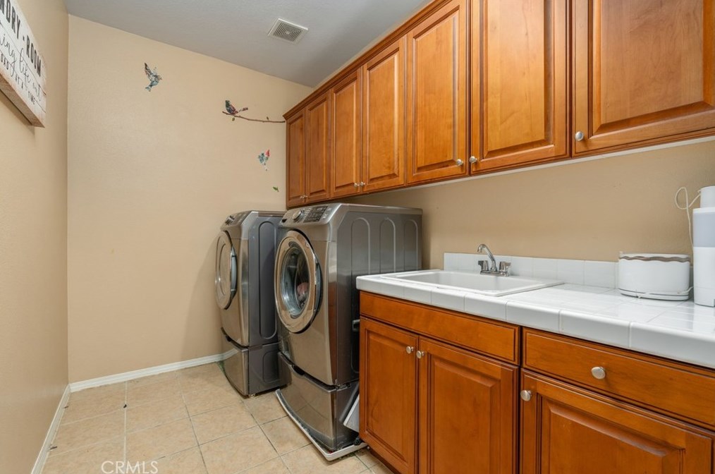 19644 Shadowbrook Way, Riverside CA  92508-6809 exterior