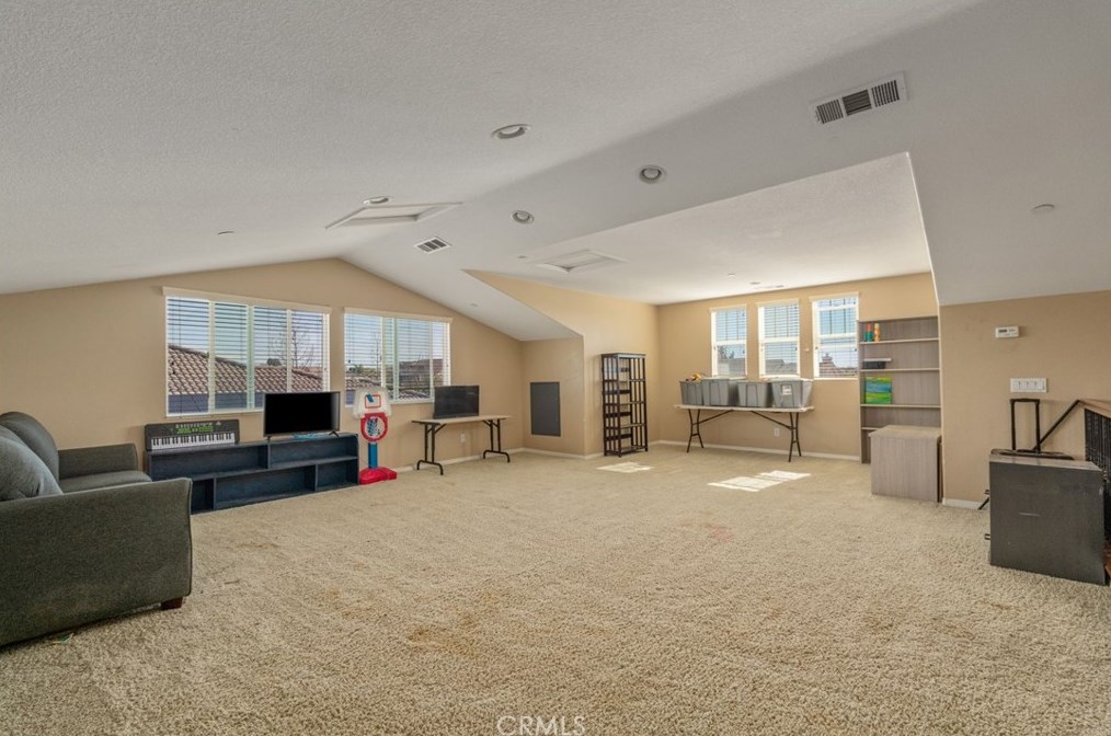 19644 Shadowbrook Way, Riverside CA  92508-6809 exterior