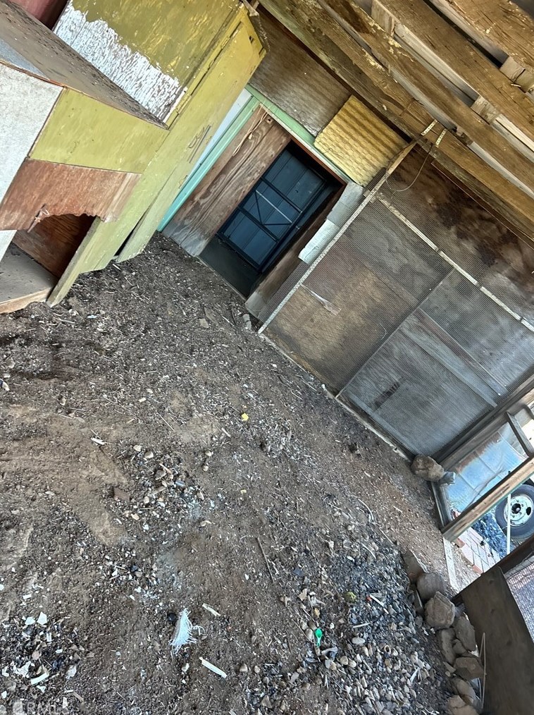 6211 Hubbard Rd, Acton CA  93510-1624 exterior