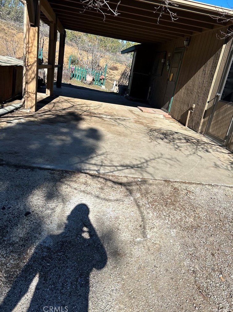 6211 Hubbard Rd, Acton CA  93510-1624 exterior