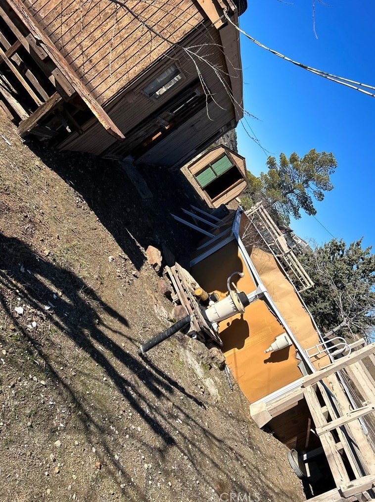 6211 Hubbard Rd, Acton CA  93510-1624 exterior