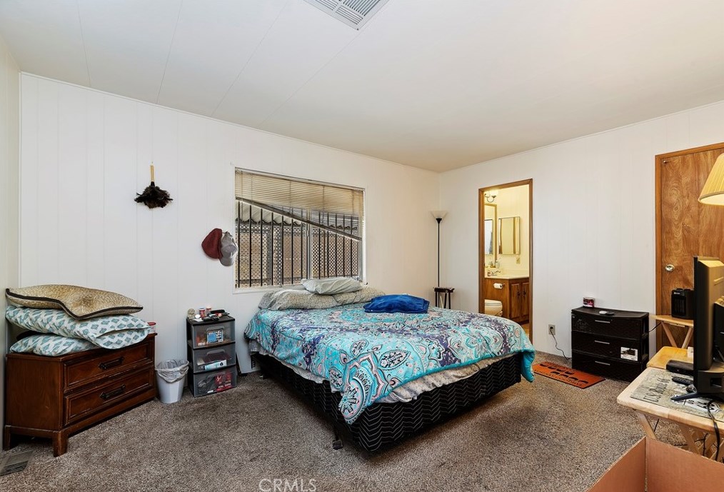 1630 Sonora Dr, Hemet CA  92543-2633 exterior