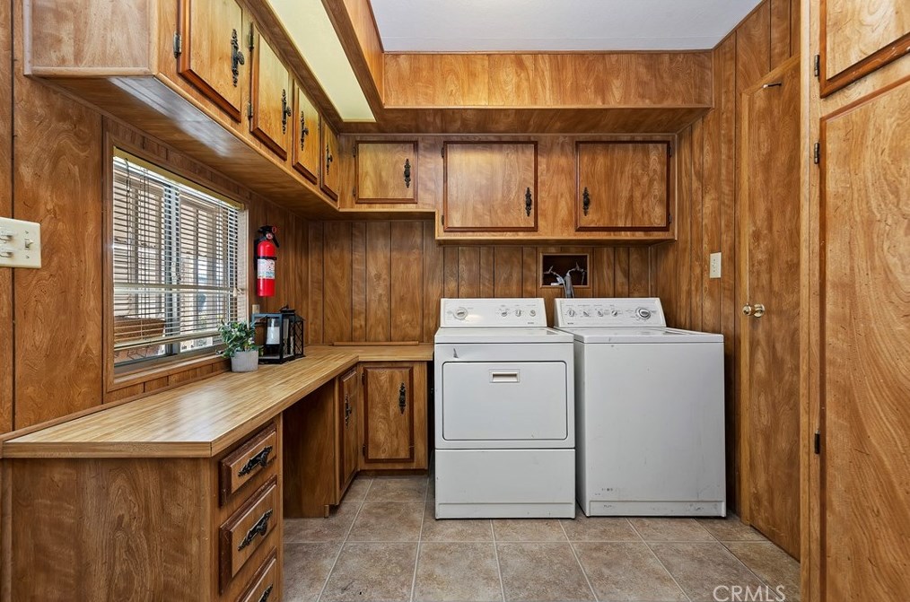 1630 Sonora Dr, Hemet CA  92543-2633 exterior