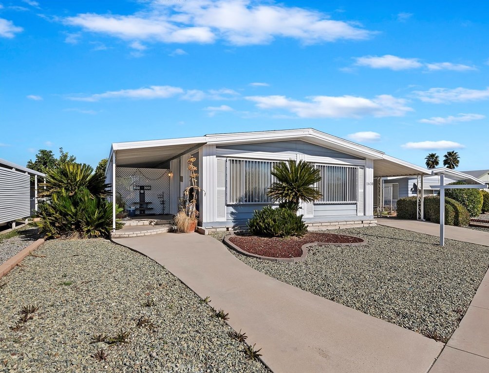 1630 Sonora Dr, Hemet CA  92543-2633 exterior