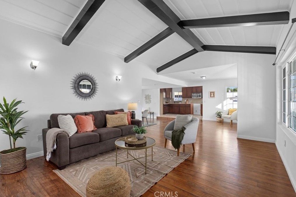 1413 94th St, Los Angeles CA  90047-3911 exterior