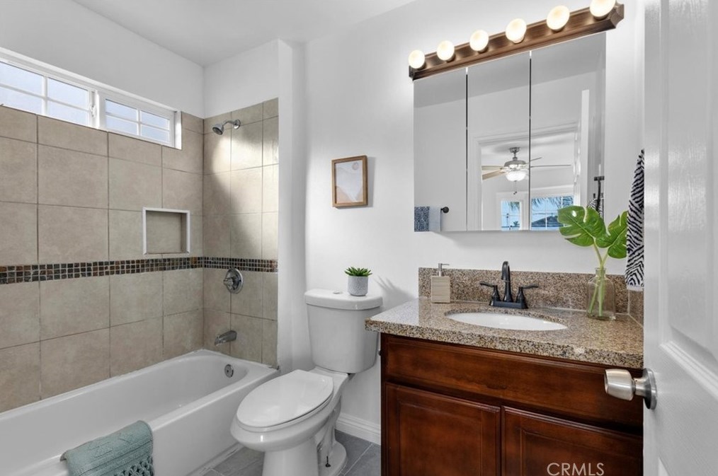 1413 94th St, Los Angeles CA  90047-3911 exterior