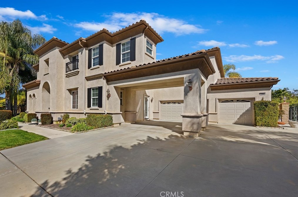 1987 Sycamore Hill Dr, Riverside CA  92506-4669 exterior