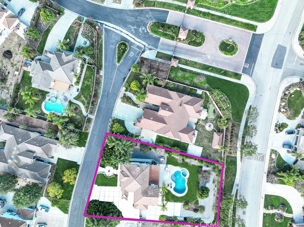 1987 Sycamore Hill Dr, Riverside CA  92506-4669 exterior