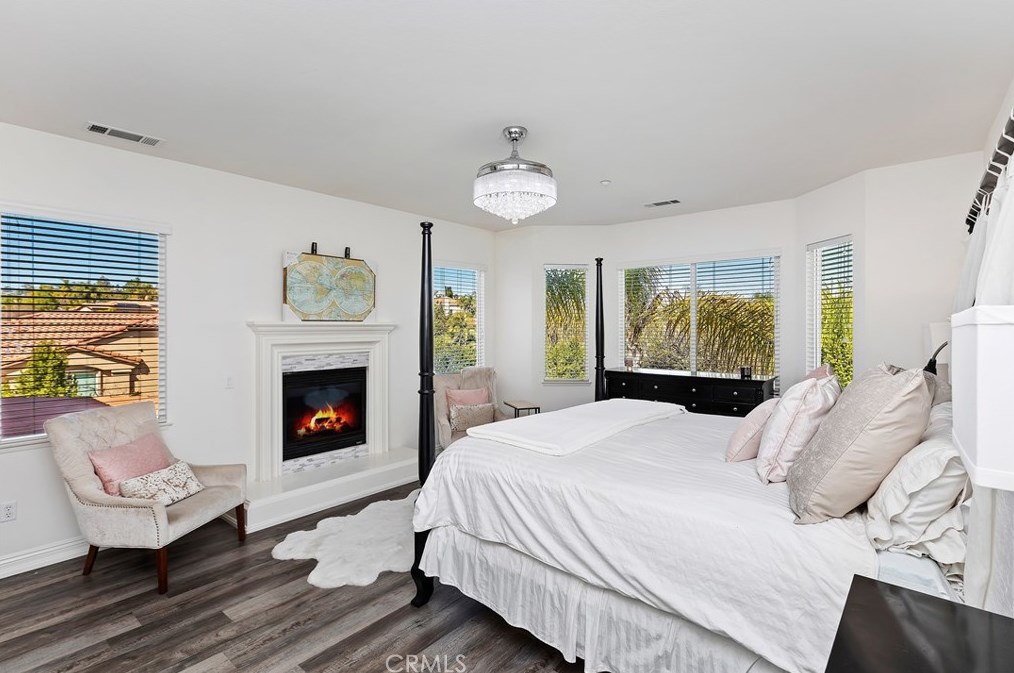 1987 Sycamore Hill Dr, Riverside CA  92506-4669 exterior