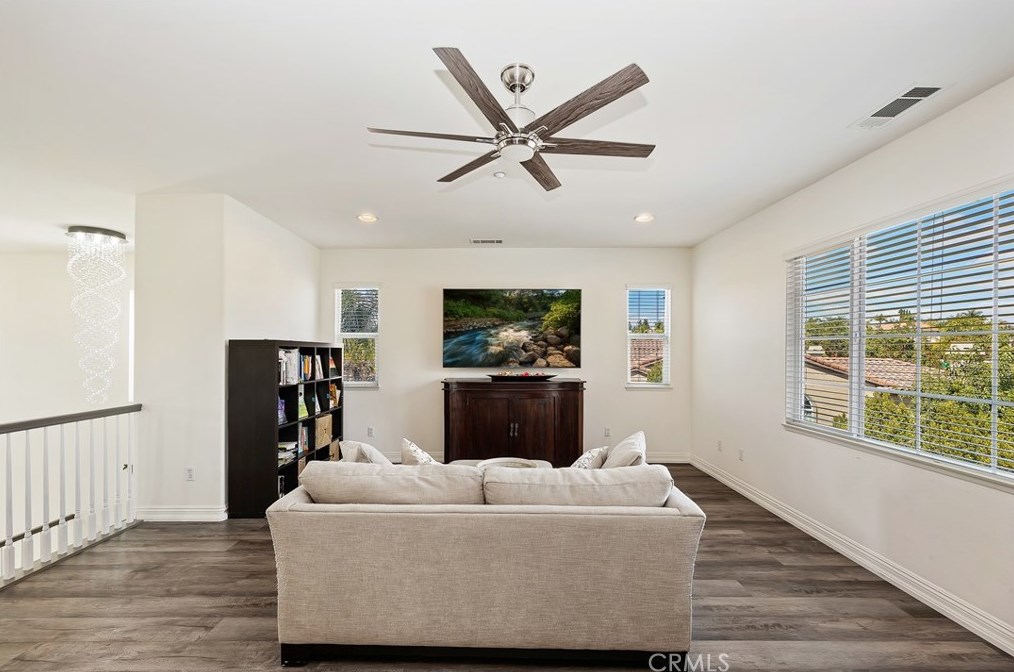 1987 Sycamore Hill Dr, Riverside CA  92506-4669 exterior