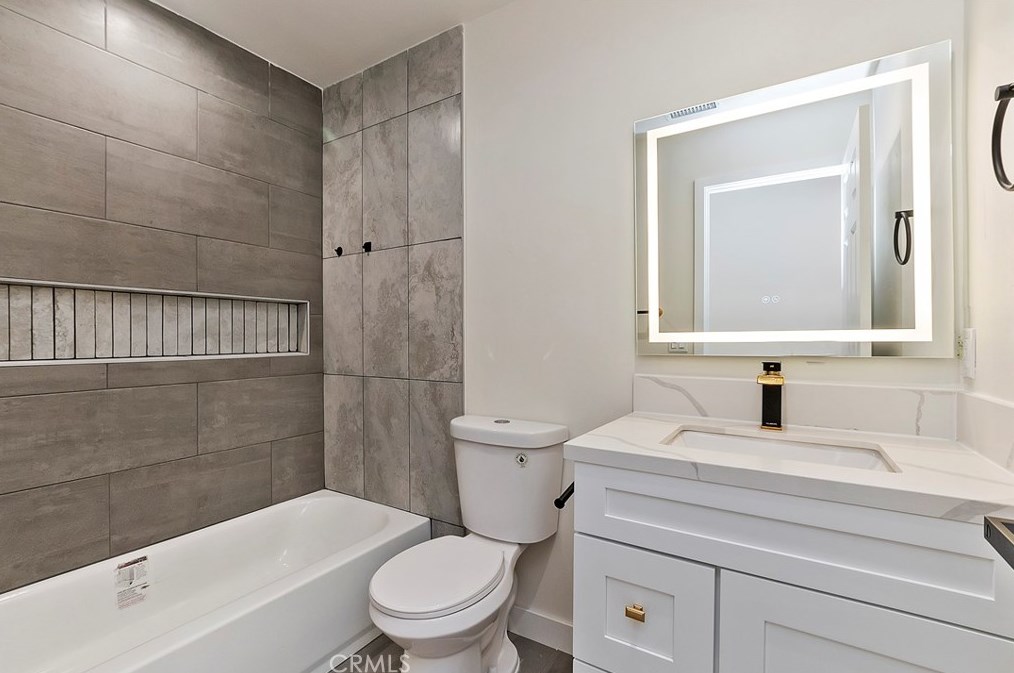 66054 1st St, Desert Hot Springs CA  92240-3634 exterior