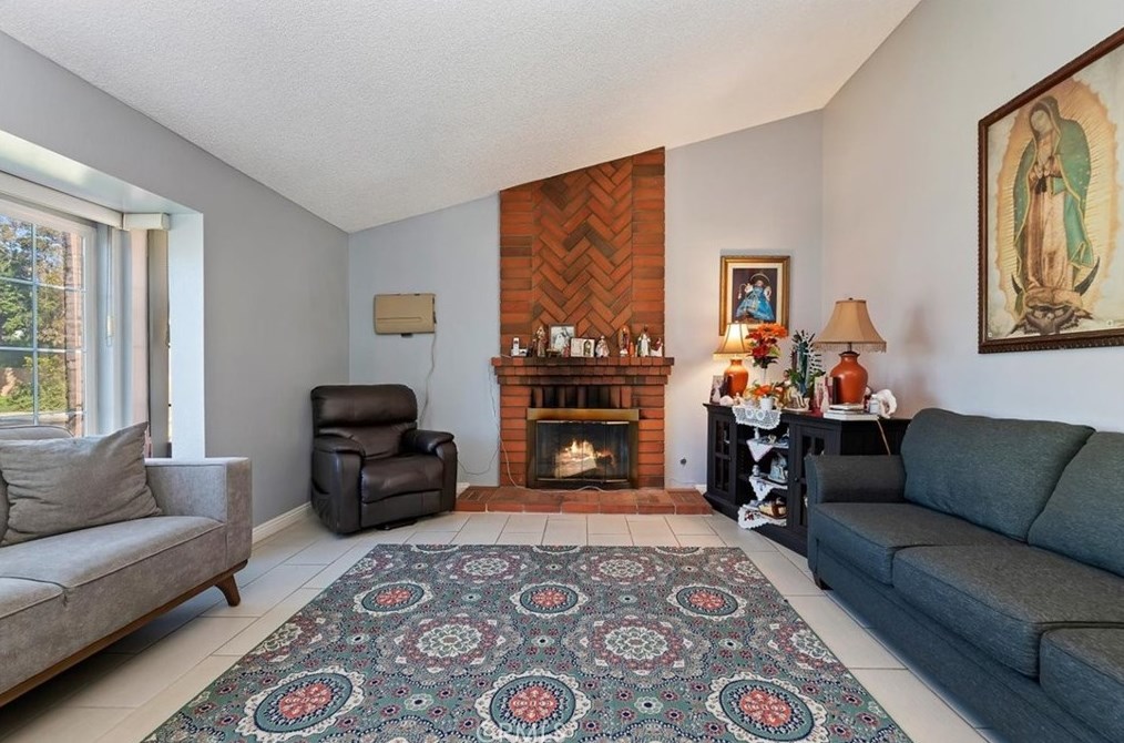 14416 Sylvester Dr, Moreno Valley CA  92553-4962 exterior