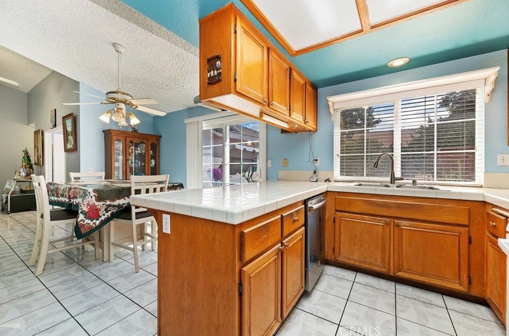 14416 Sylvester Dr, Moreno Valley CA  92553-4962 exterior