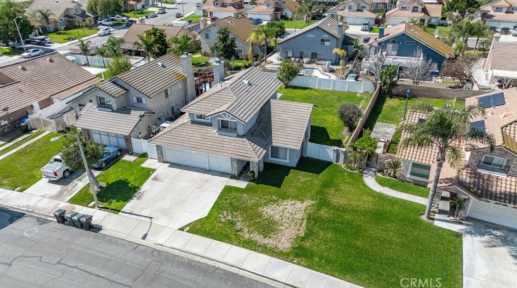 4337 Greystone Cir, Riverside CA  92509-0608 exterior