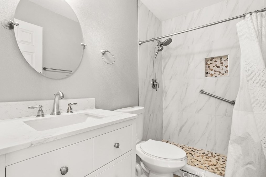 4337 Greystone Cir, Riverside CA  92509-0608 exterior
