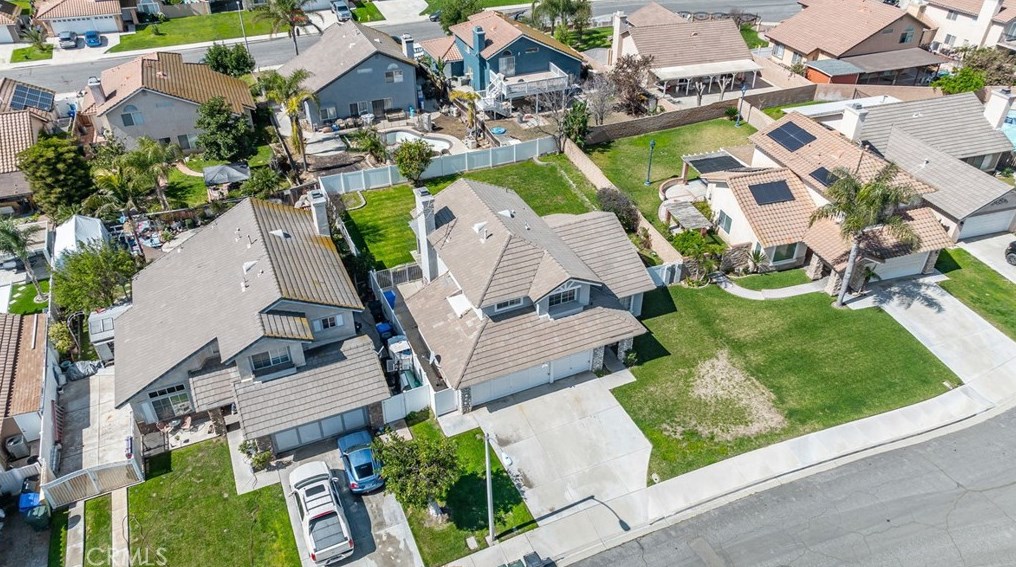 4337 Greystone Cir, Riverside CA  92509-0608 exterior