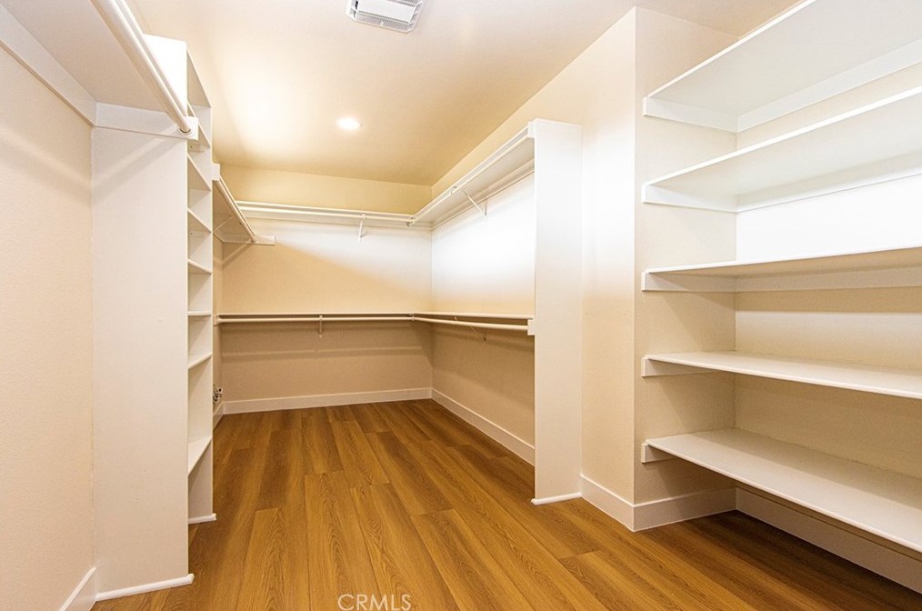 13094 Olathe Rd, Apple Valley CA  92308-4516 exterior