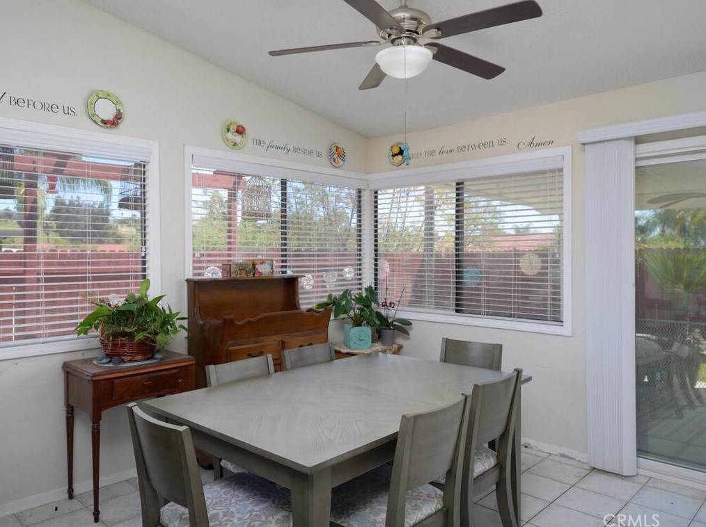 232 Broadway St, Lake Elsinore CA  92530-5122 exterior