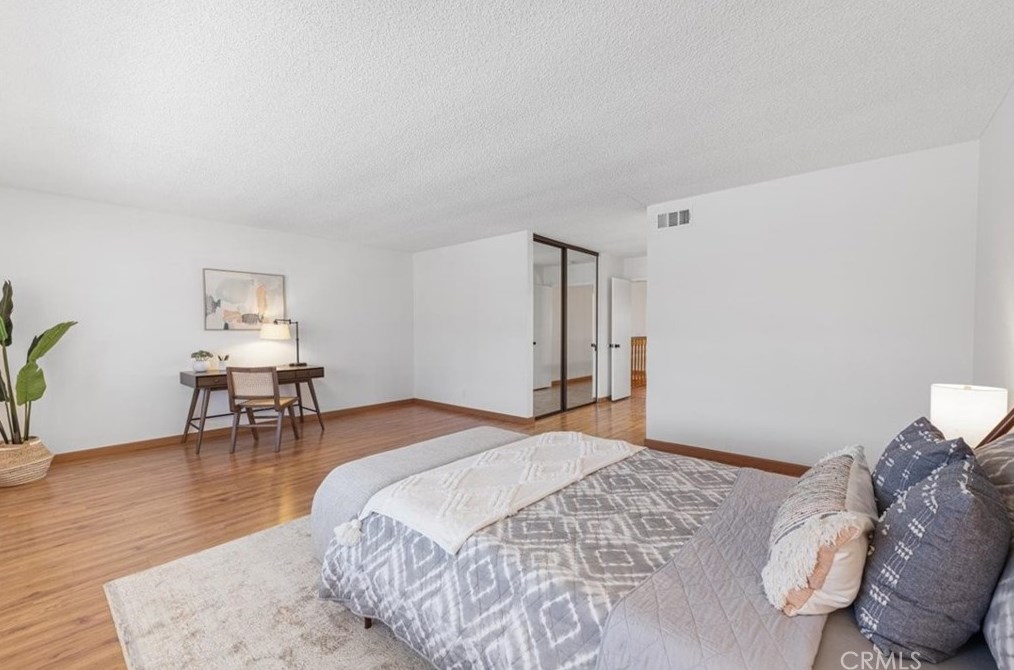 12526 Inglenook Ln, Artesia CA  90703-7837 exterior