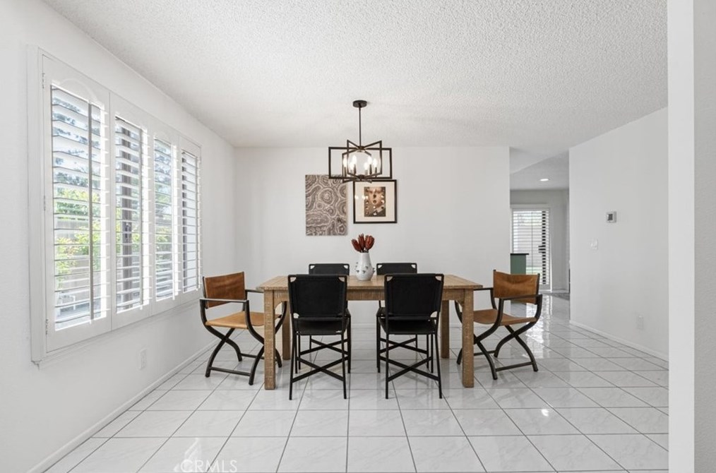 12526 Inglenook Ln, Artesia CA  90703-7837 exterior