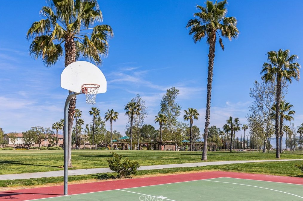 17565 Cedarwood Dr, Riverside CA  92503-7037 exterior