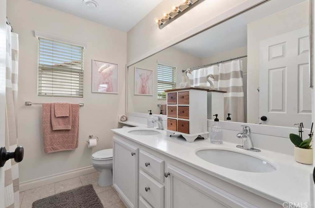 17565 Cedarwood Dr, Riverside CA  92503-7037 exterior