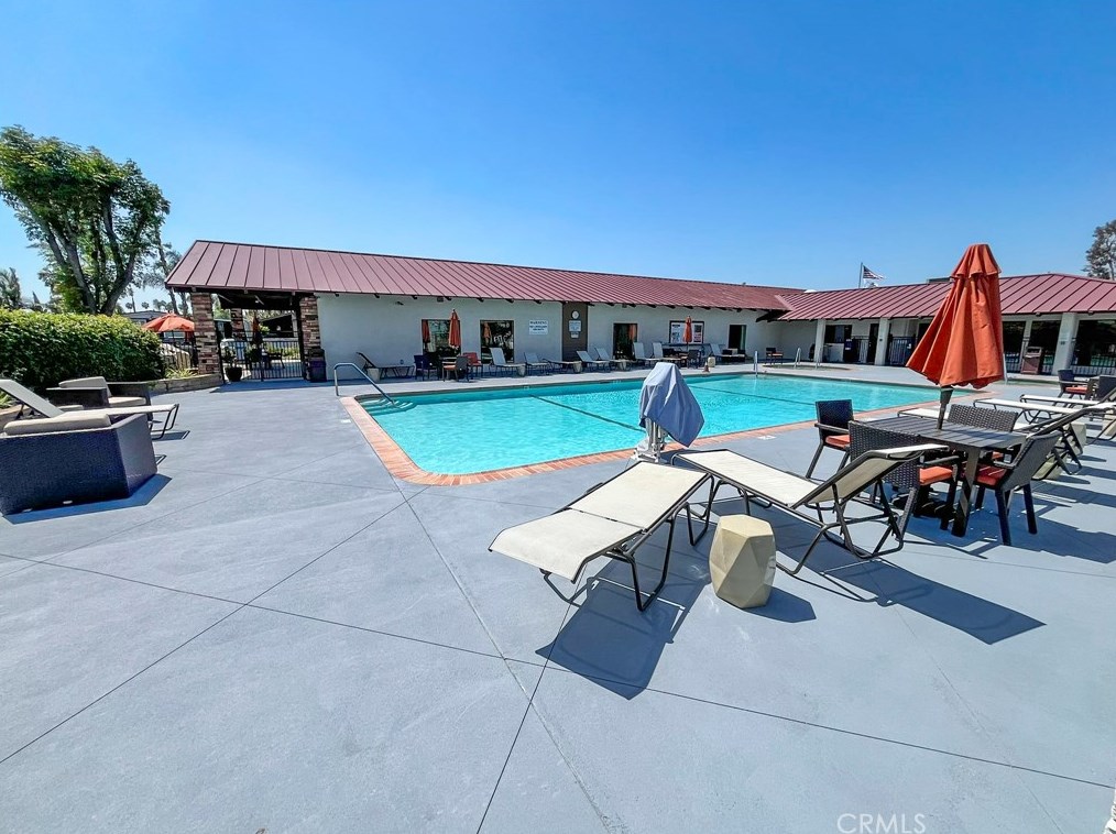 1456 Philadelphia St, Ontario CA  91761-5703 exterior