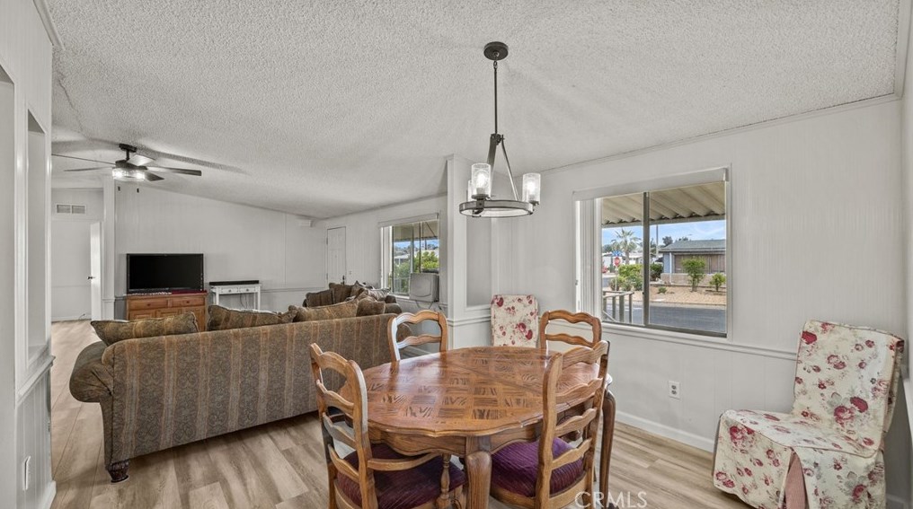 38124 Via Del Largo, Murrieta CA  92563-5687 exterior