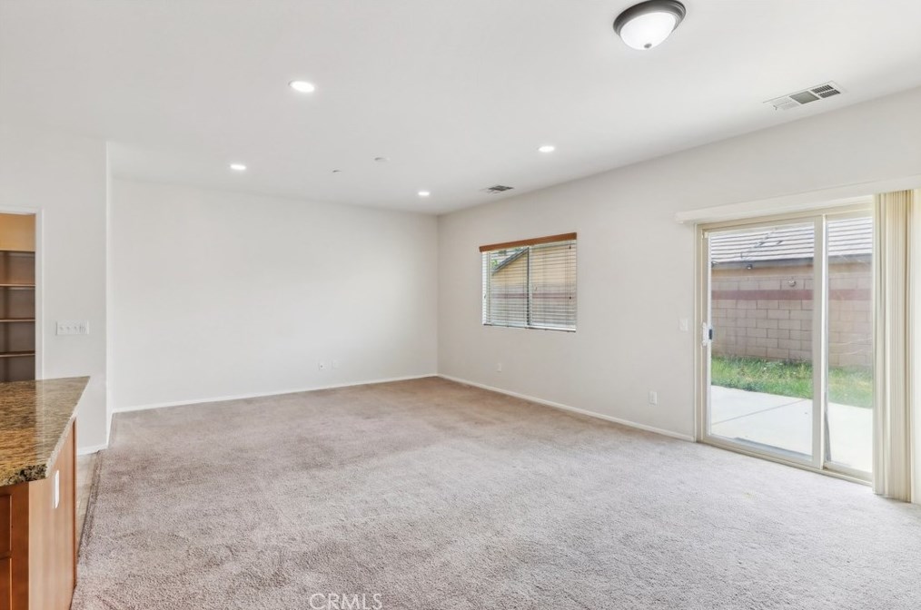 1315 Shamrock Way, Beaumont CA  92223-8460 exterior