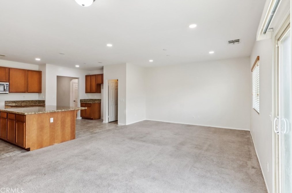 1315 Shamrock Way, Beaumont CA  92223-8460 exterior