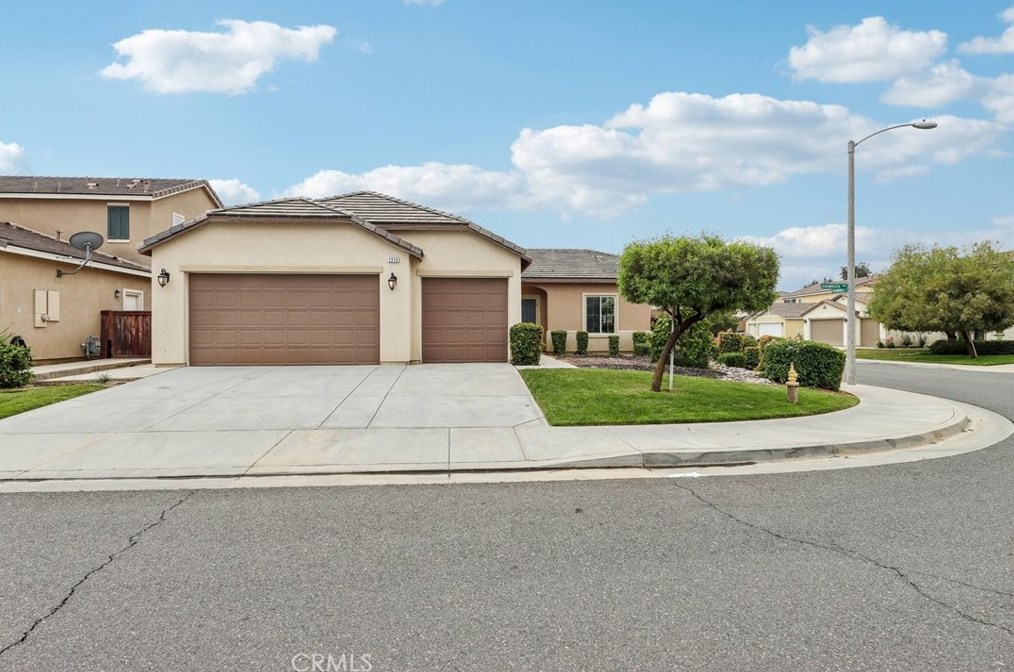 1315 Shamrock Way, Beaumont CA  92223-8448 exterior