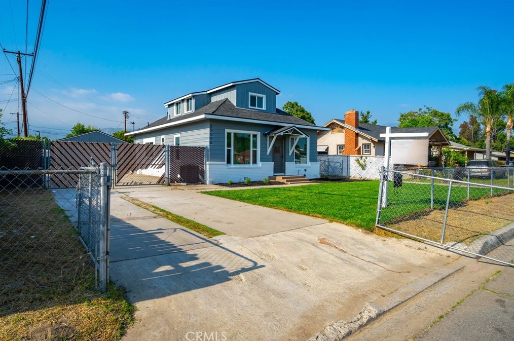 25506 Fisher St, San Bernardino CA  92404-6418 exterior