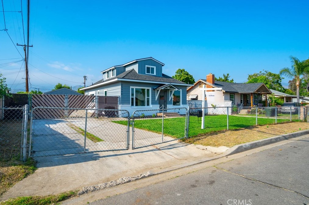 25506 Fisher St, San Bernardino CA  92404-6418 exterior