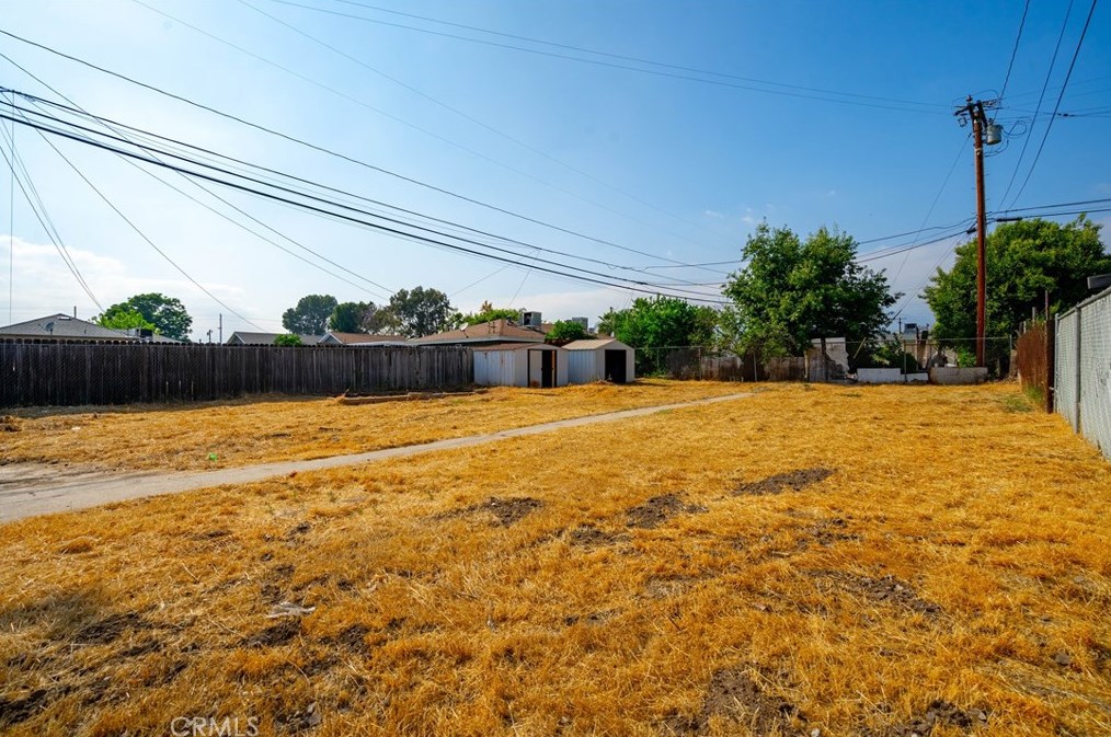 25506 Fisher St, San Bernardino CA  92404-6418 exterior