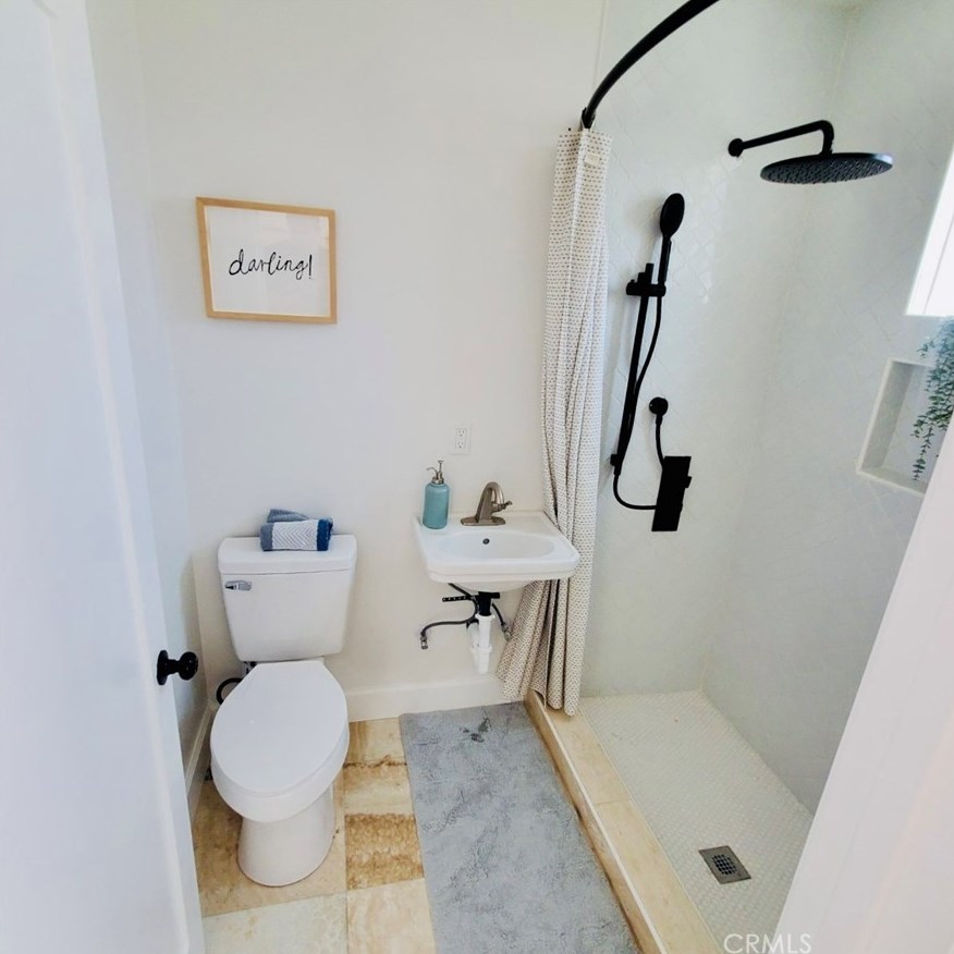 542 103rd St, Los Angeles CA 90044-4538 exterior