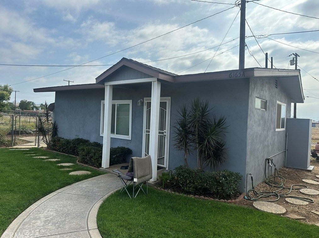 6165 Hudson St, Riverside CA 92509-5010 exterior